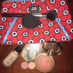 Make up bundle.